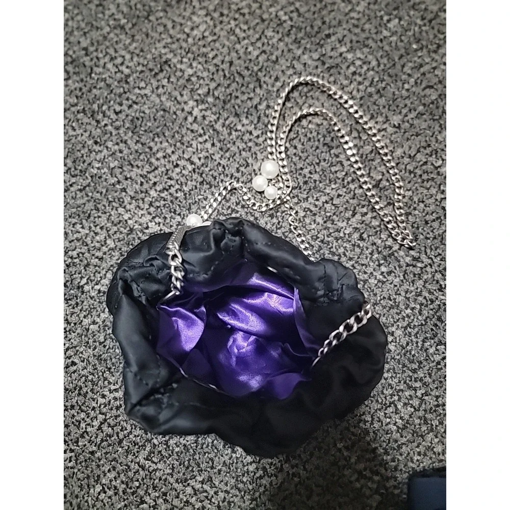 The Unbranded Brand product black